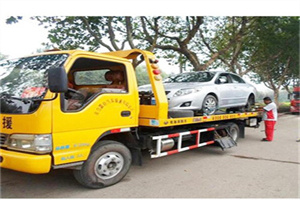 城阳区附近24小时汽车拖车服务热线