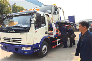 城阳区汽车道路救援拖车价格